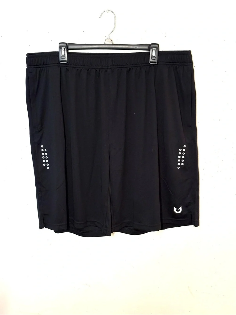 Northyard Men's Black Athletic Shorts with Reflective Detail. Size 2XL. NWT.